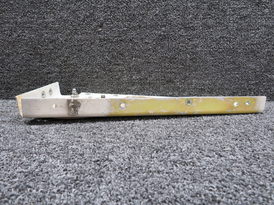 101-120025-63 Beechcraft King Air 200 Bracket LH