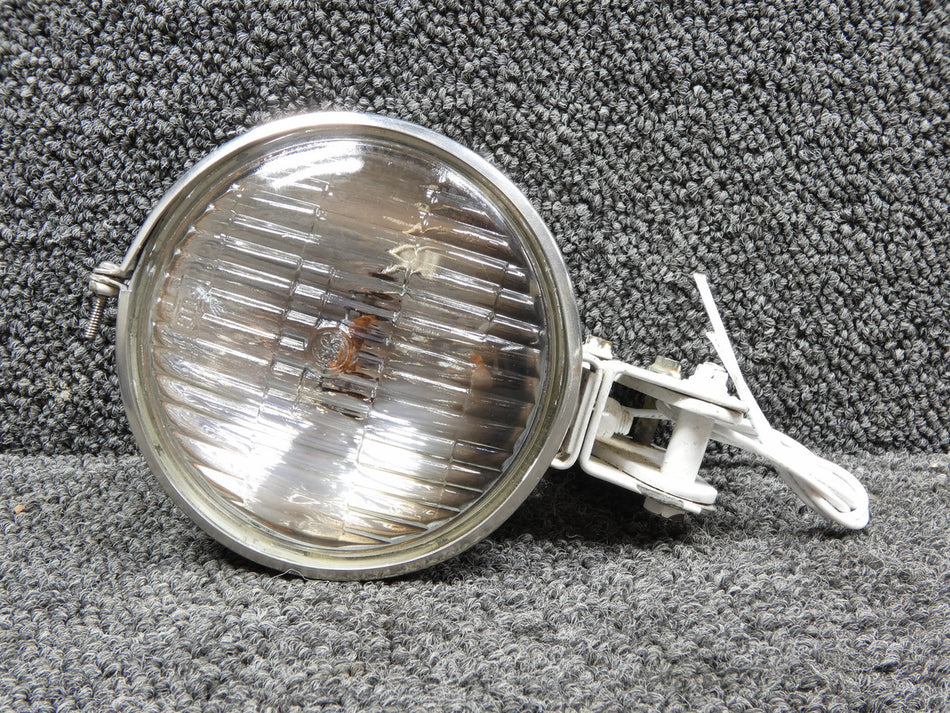 50-364256-7 Beechcraft KA200 Nose Landing Gear Taxi Light Assembly