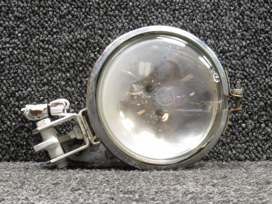 50-364256-7 Beechcraft KA-200 Taxi Light Assembly