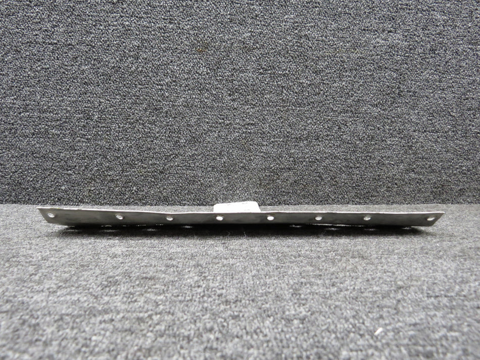 5111602-2 Cessna 421B Lower Cabin Window Center Retainer