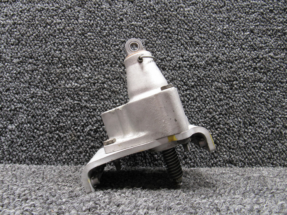 50-524168-1 Beechcraft Queen Air 65 Elevator Tab Actuator Bracket Assembly RH