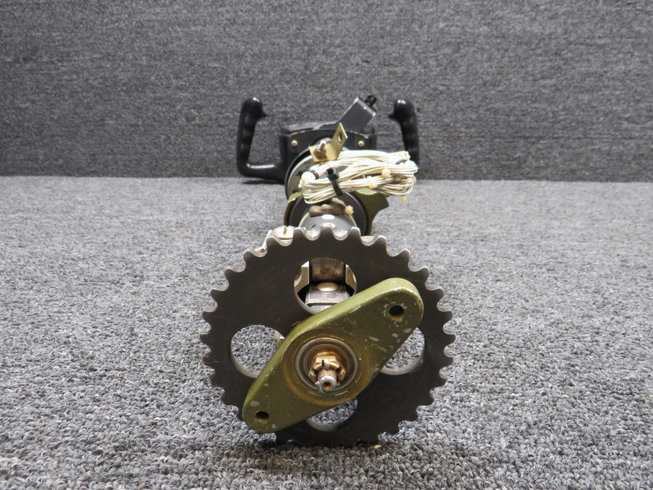 5618015-3, 5115261-10 Cessna 414A Control Wheel and Sprocket Assembly