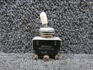 8824K14 (Alt: MS35059-23) Cutler-Hammer Toggle Switch Assembly