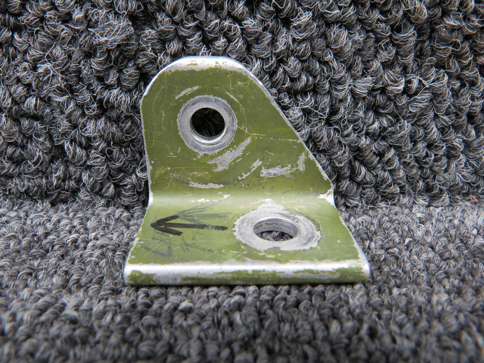 5114229-1 Cessna 421B Seat Clip LH Pilot, Co-Pilot