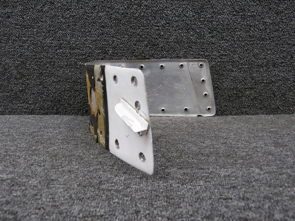 5122013-202 Cessna 421B Leading Edge Wing Gap Fairing RH
