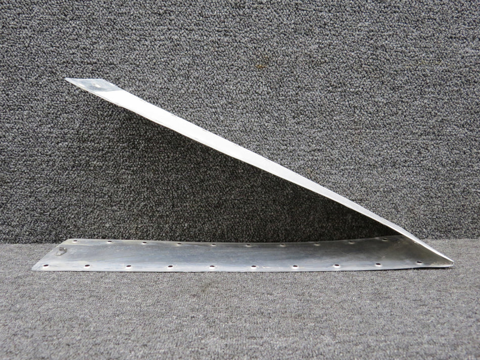 5122013-208 Cessna 421B Trailing Edge Wing Gap Fairing RH