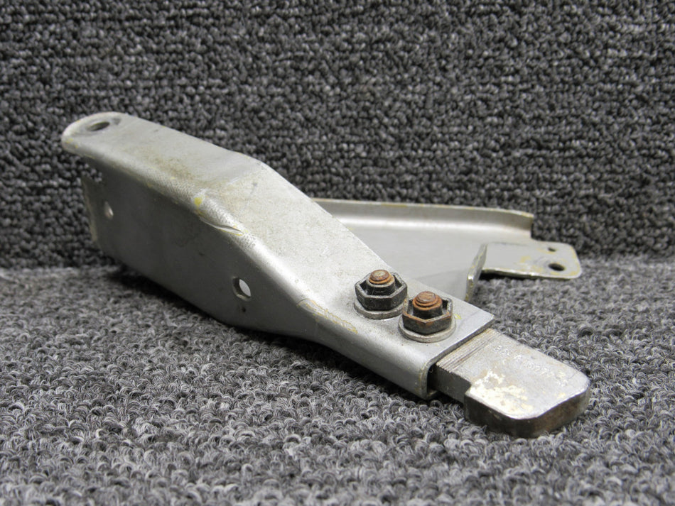 35-815077-1 (35-815077-11) Beechcraft Main Gear Uplock