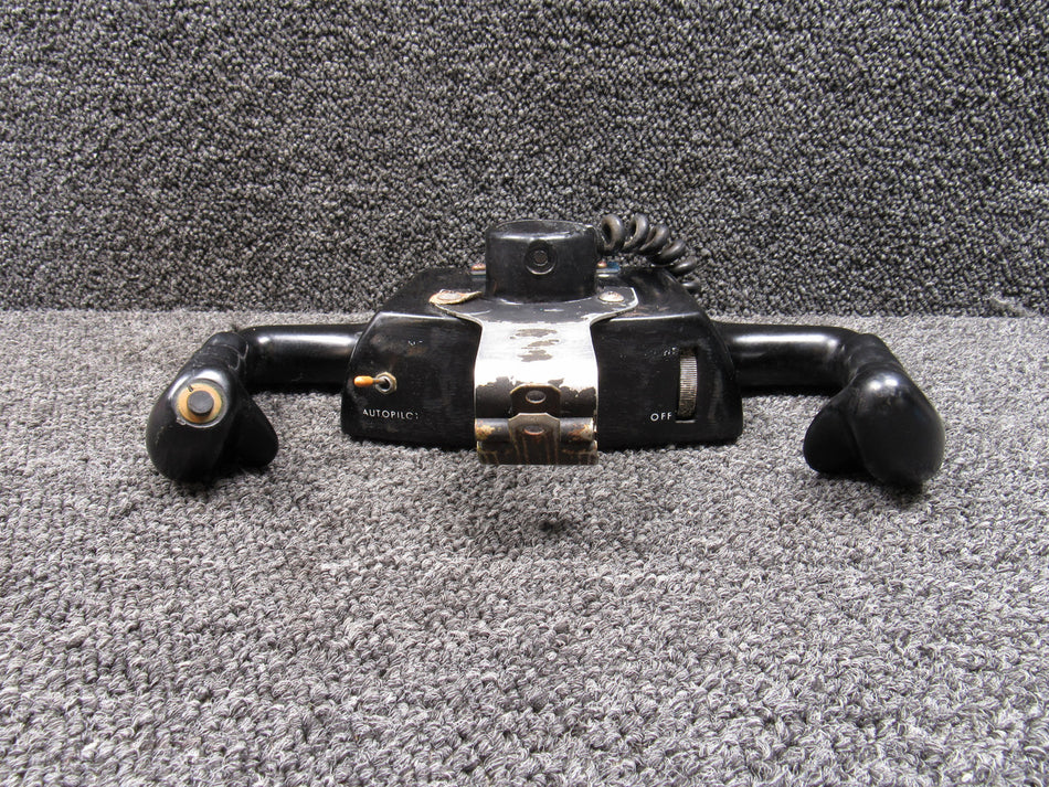 5118329-7 Cessna 401B Control Wheel Assembly LH