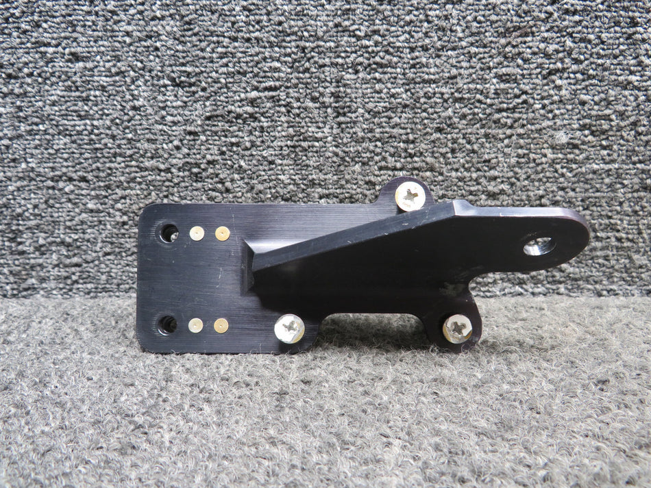 20311-001 (Use: 20311-002) Cirrus SR22 Cabin Door Gas Strut Bracket LH