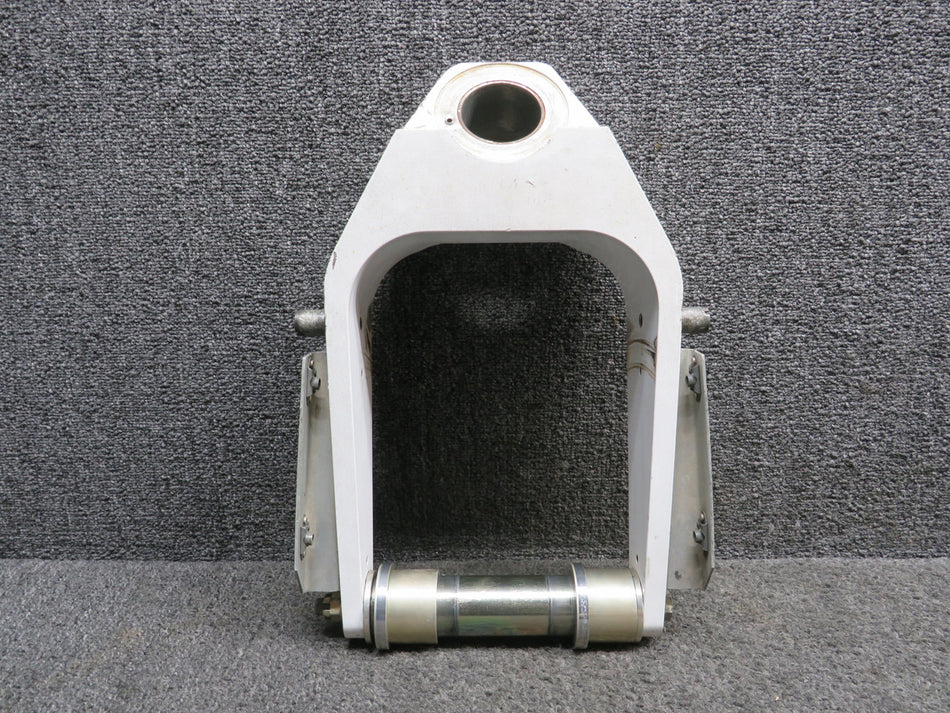11638-003 Cirrus SR22 Nose Gear Fork Assembly with Axle, Lugs, Pant Brackets