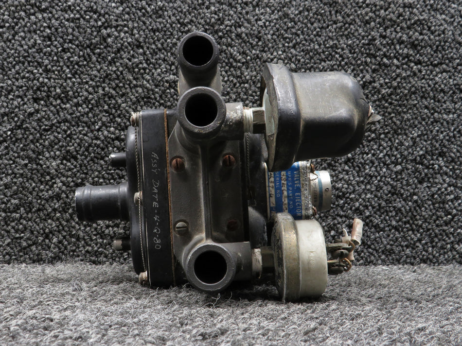 38E63-3C Bendix De-Icer Ejector Distributing Valve