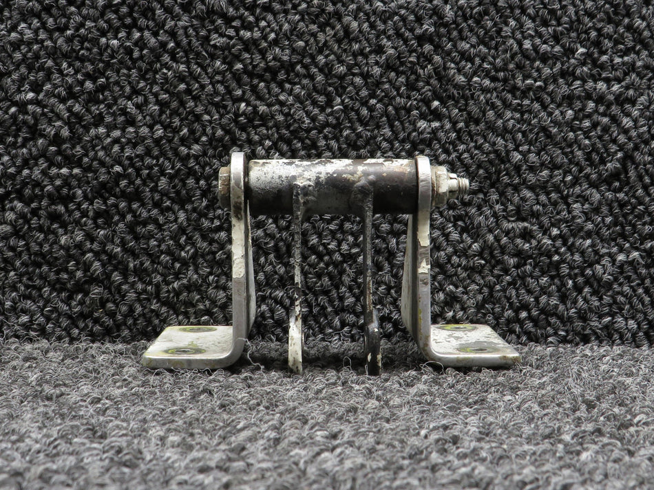 43224-000 Piper Elevator Trim Bracket with Arm