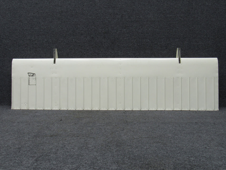 0523901-33 Cessna TR182 Flap Assembly LH (Core)