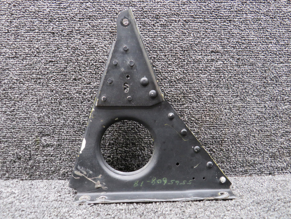 5565608-18 Cessna Citation II 550 Rudder Pedal Cylinder Support Bracket RH