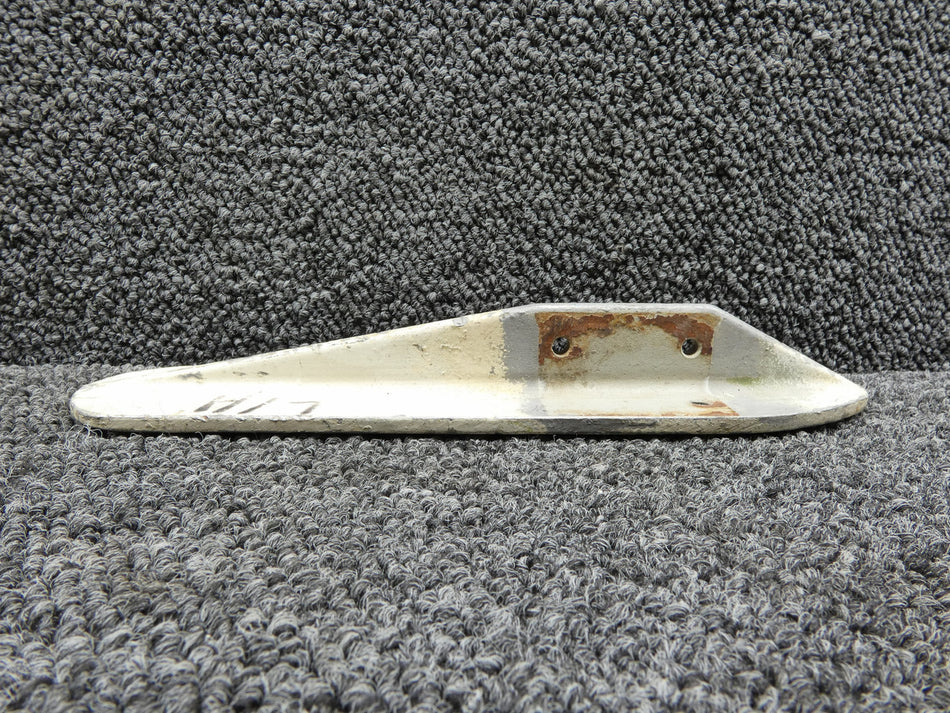 0541154-1 (Use: 0541211-1) Cessna 172 Main Landing Gear Step