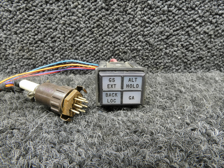 380-0843-002, 700-0843-006 Korry Alt Preselect Arm Annunciator Switch