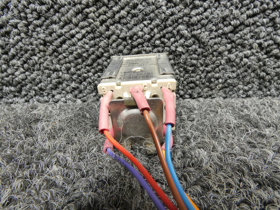 380-0843-002, 700-0843-006 Korry Alt Preselect Arm Annunciator Switch