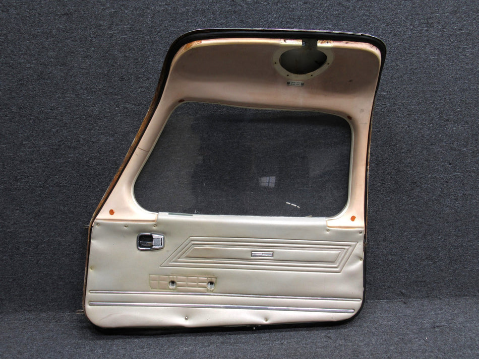 76145-000 Piper PA28-151 Cabin Door Assembly RH