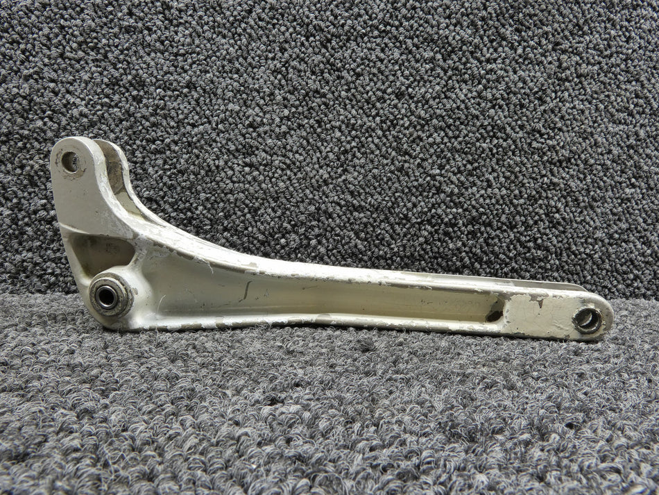 0841220-4 Cessna 310 Main Landing Gear Linkage Bellcrank RH
