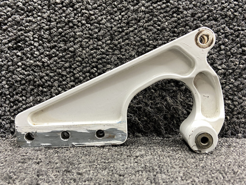 LG-HG001-3 Beechcraft G58 Forward Main Gear Door Hinge LH
