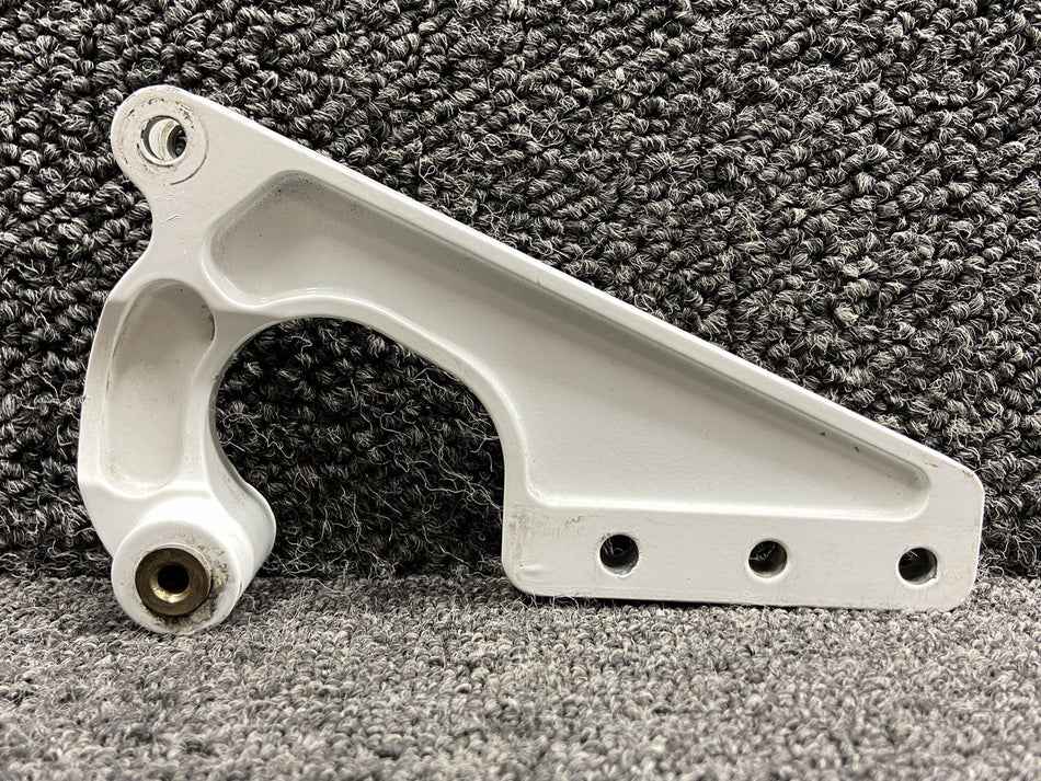 LG-HG001-4 Beechcraft G58 Forward Main Gear Door Hinge RH