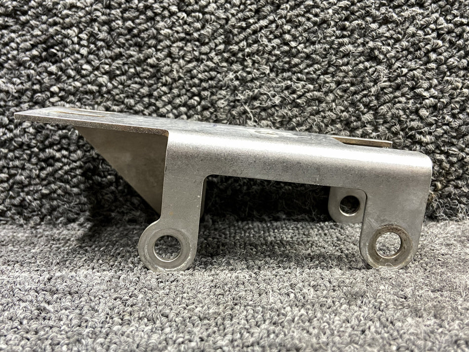 4E1817-1 Beechcraft G58 Propeller De-Ice Brush Block Mounting Bracket