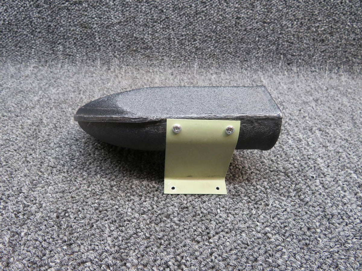 0513386-10  Cessna 172S Nozzle Assembly Defroster RH BAS Part Sales | Airplane Parts