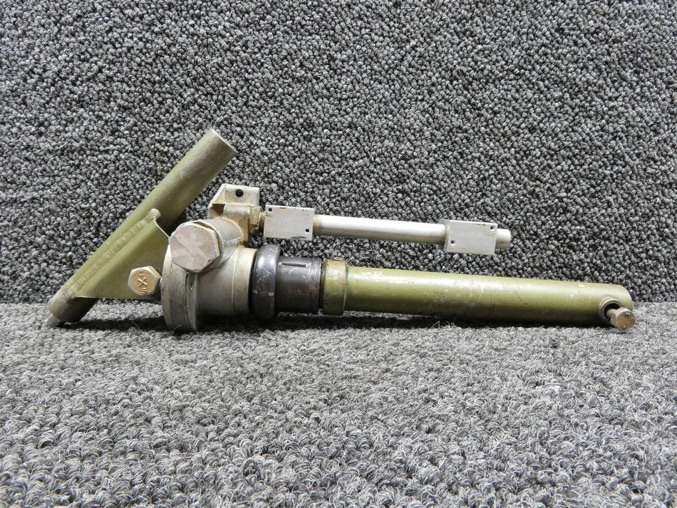 C301002-0113 Cessna 152 Flap Actuator and Switch Bar Assembly with Hinge