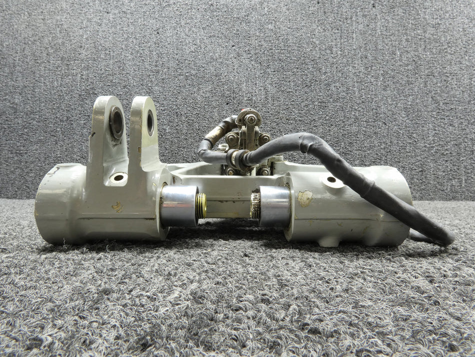 14610-002 Embraer 110P1 Main Landing Gear Drag and Locking Strut Assembly RH