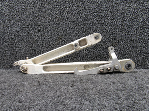 0841103-8, 0841102-4 Cessna 310 Main Gear Upper & Lower Side Link Assembly RH