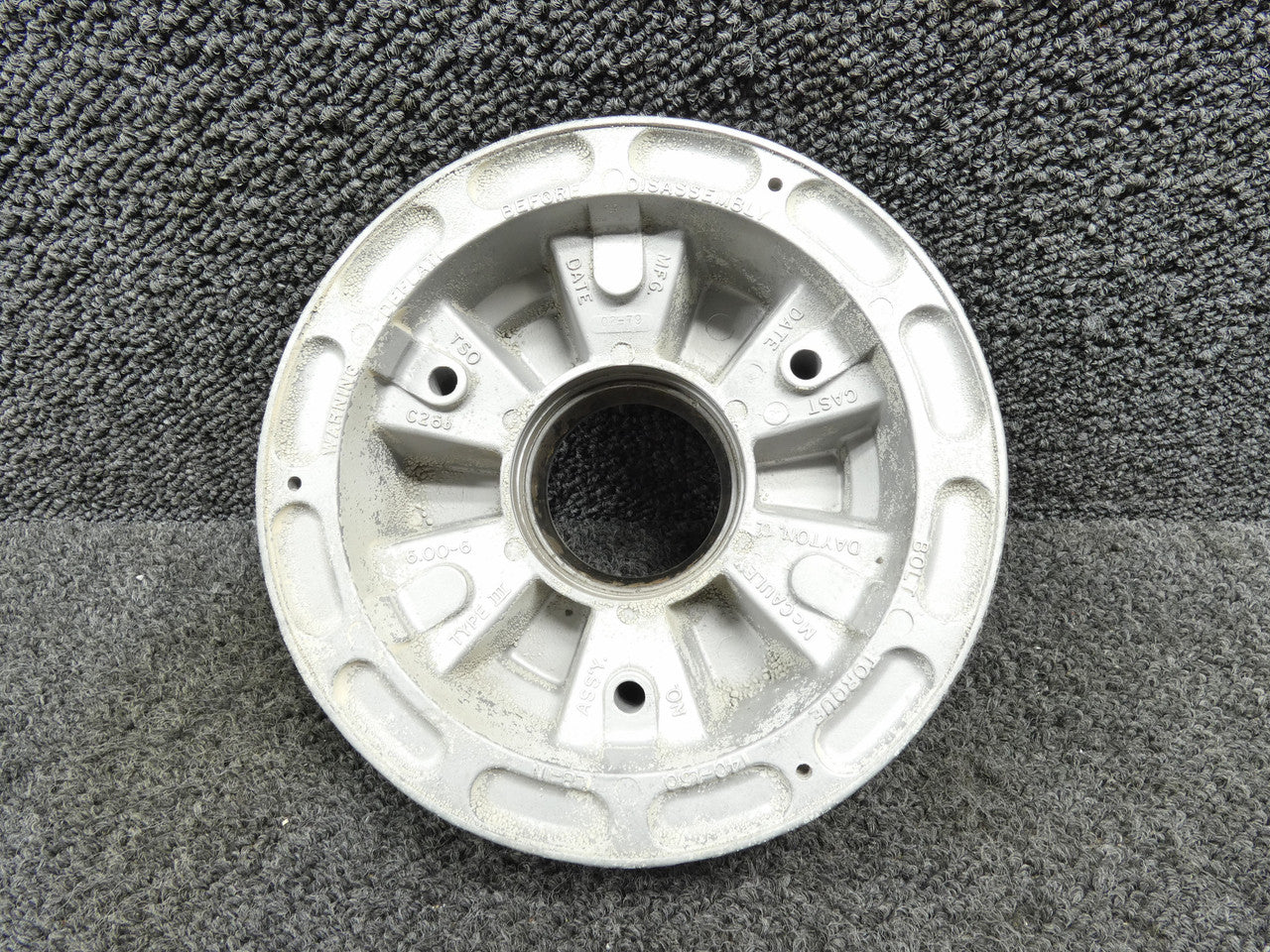 まる D-30662 (Alt: D-30661) McCauley 6.00-6 Main Wheel Inner Half