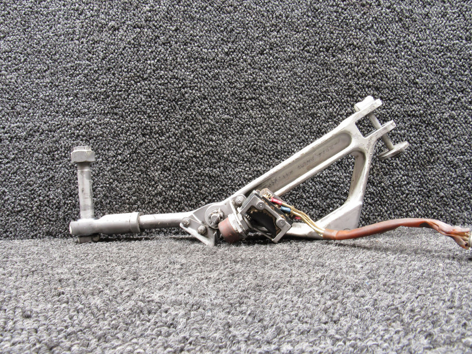 20767-000 Piper PA30 Main Gear Side Brace Assembly with Link