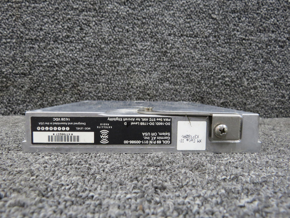 011-00986-00 Garmin GDL-69 XM Weather Interface-Satellite Radio w Tray (14-28V)