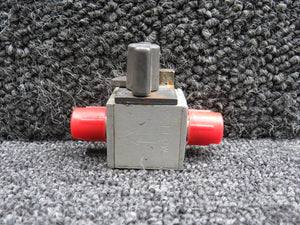 49F9798-31 (Alt: 475C-31WP) Cessna 421B Auto Valve Fuel Drain Valve (Core)