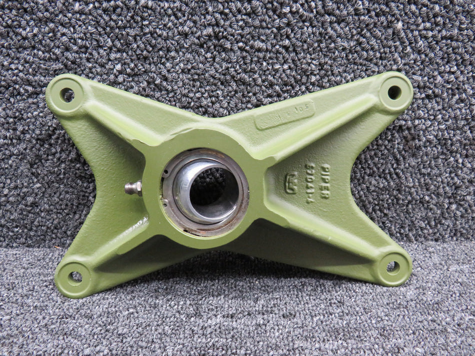 67040-015 Piper PA28RT-201T Forward Trunnion Fitting RH with 8130-3 & PAI-PT-1