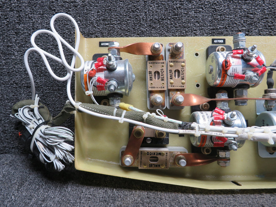 LC53242001 (Use: 2818108-3) Cessna LC41-550FG Power Grid Panel Assembly (24V)