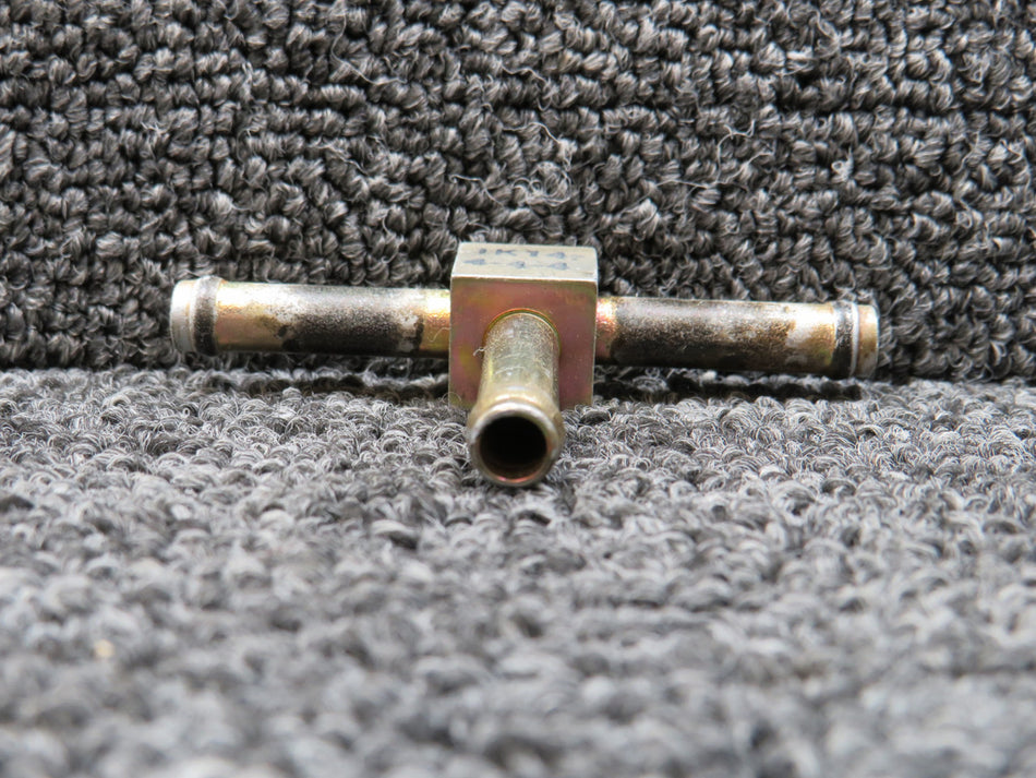 1K14-4-4-4 Cessna 560XL Citation XLS+ Vacuum System Fitting