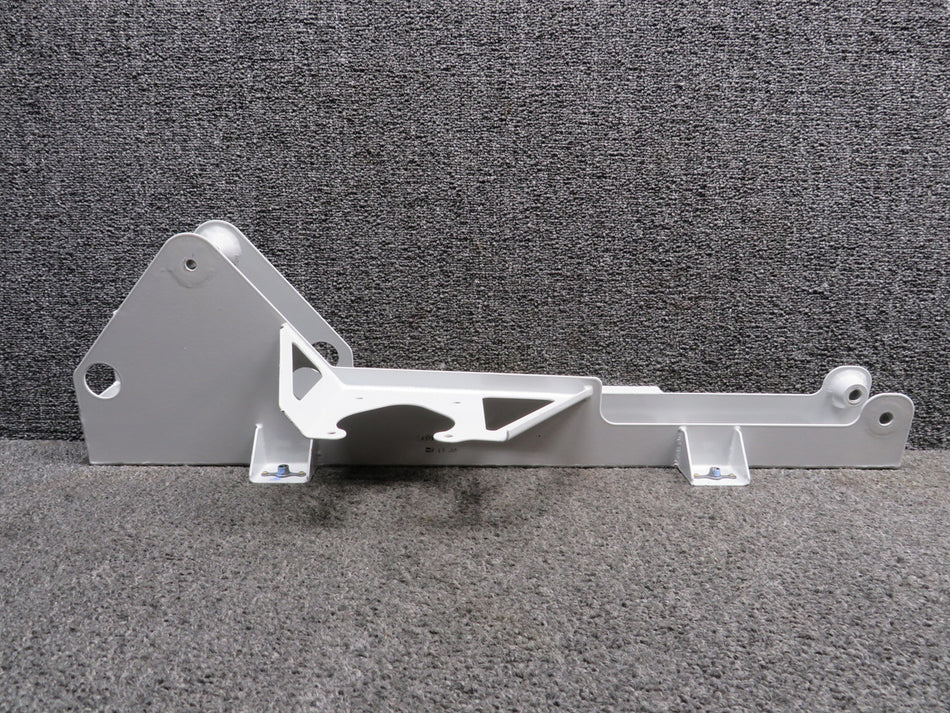 LA57263013-14 Cessna LC41-550FG Center Bell Crank Flap Bracket (GIFD)