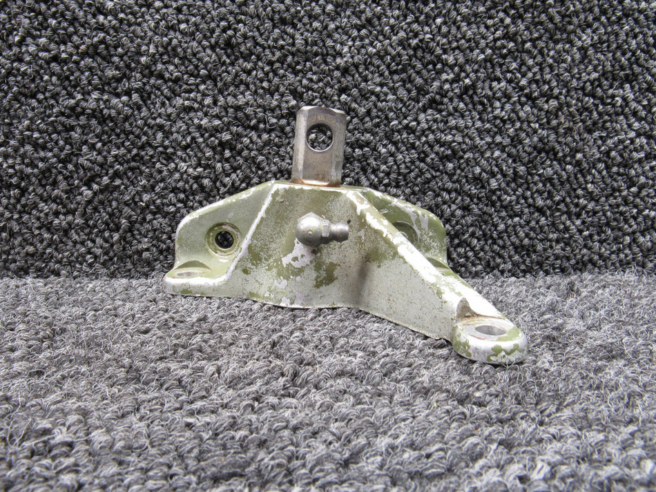 20760-001 (Cast: 20759-3) Piper PA24-250 Main Gear Side Brace Fitting RH
