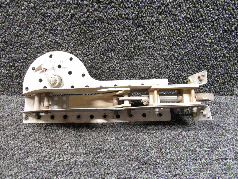 0851781-35 (Alt: H966-1) Cessna 340 Nacelle Baggage Door Latch Assembly