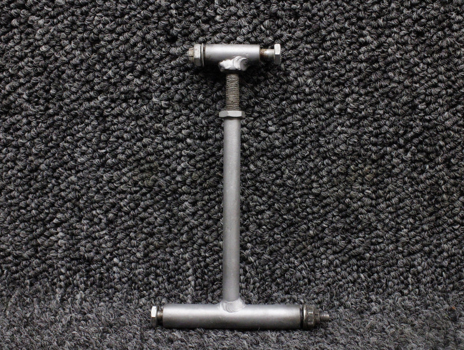 67357-000, 67358-000 Piper PA-34-200T Nose Gear Door Link (Bead Blasted)