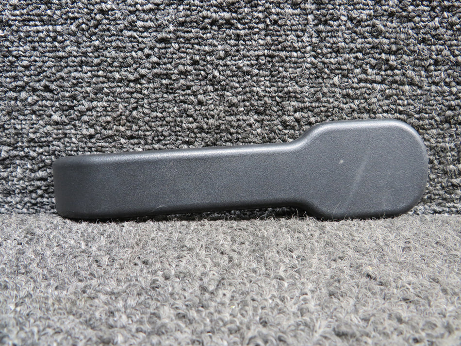 LA52112071 (Use: 2811103-16) Cessna LC41-550FG Interior Door Handle