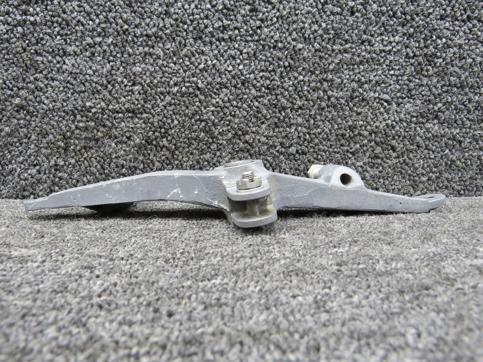 35-521158-5 (Cast: 35-521158) Beechcraft J35 Aileron Bellcrank LH