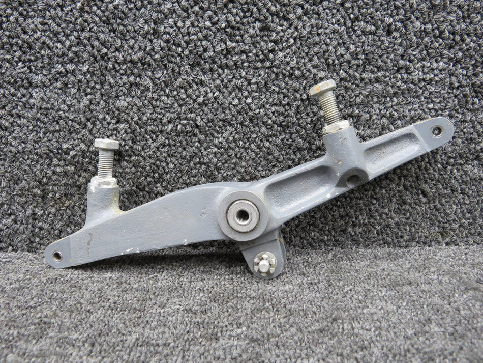 35-521158-5 (Cast: 35-521158) Beechcraft J35 Aileron Bellcrank LH