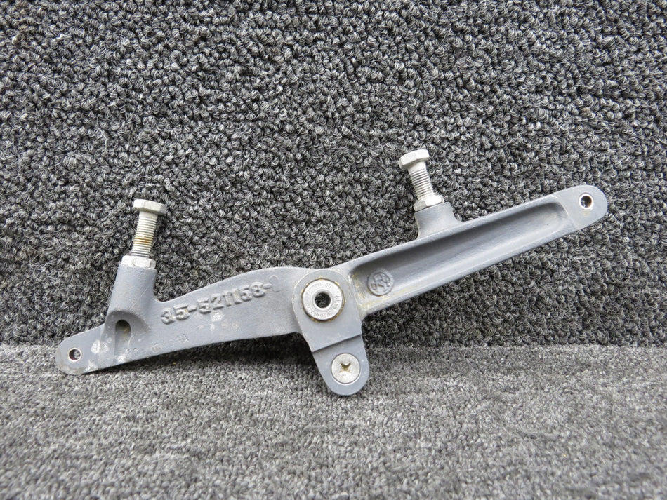 35-521158-6 (Cast: 35-521158) Beechcraft J35 Aileron Bellcrank RH
