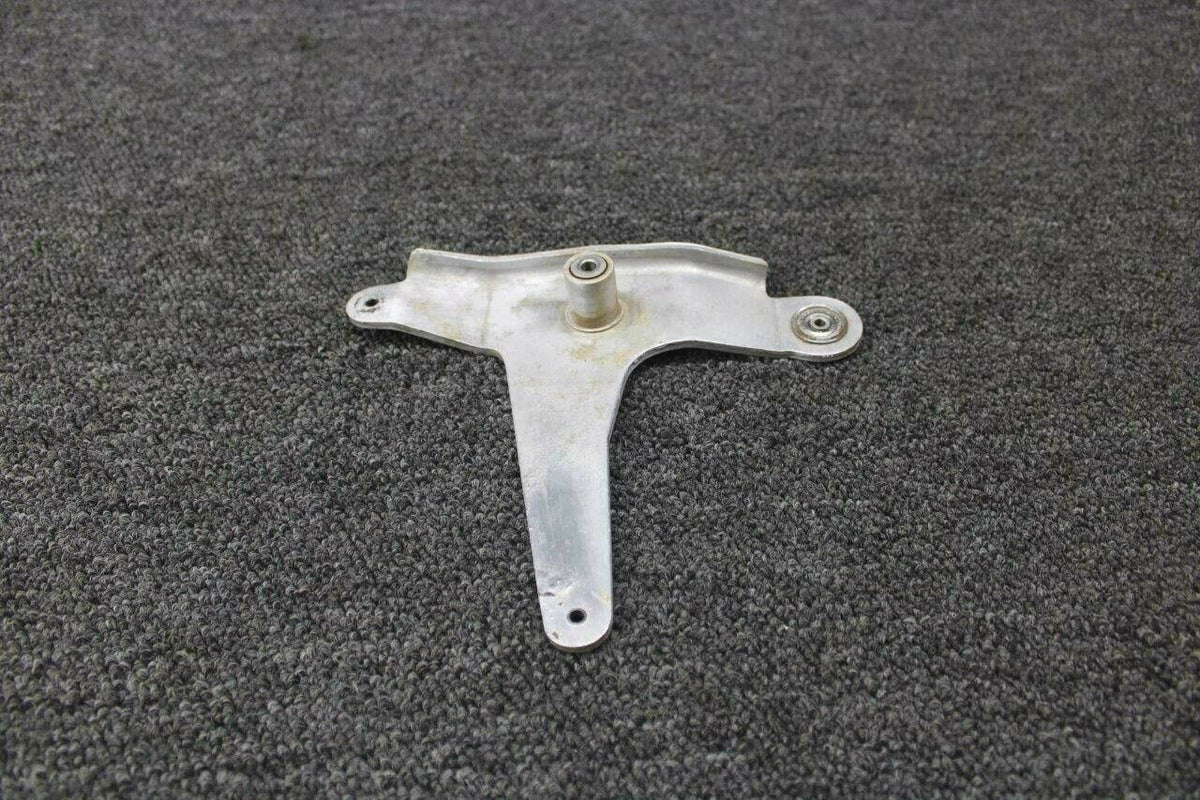 0320106 Cessna 195 Aileron Bellcrank LH BAS Part Sales | Airplane Parts