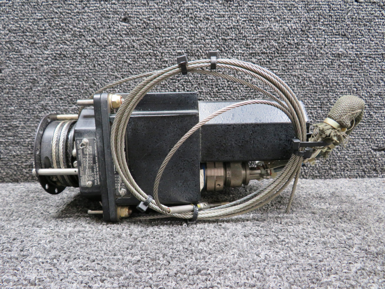 「rrr3ページ」 822-1168-022, 622-5735-511 Rockwell Collins SVO-3000 Servo and