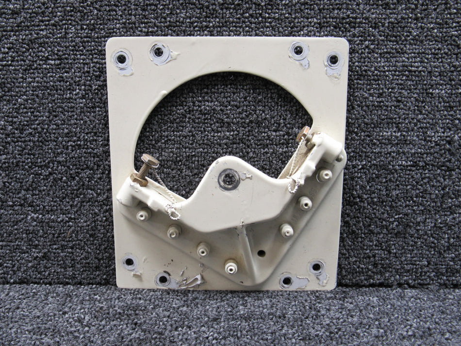 6565004-1, 6565023-1 Cessna 560XL (XLS+) Aileron Pivot & Stop Plate Assembly RH
