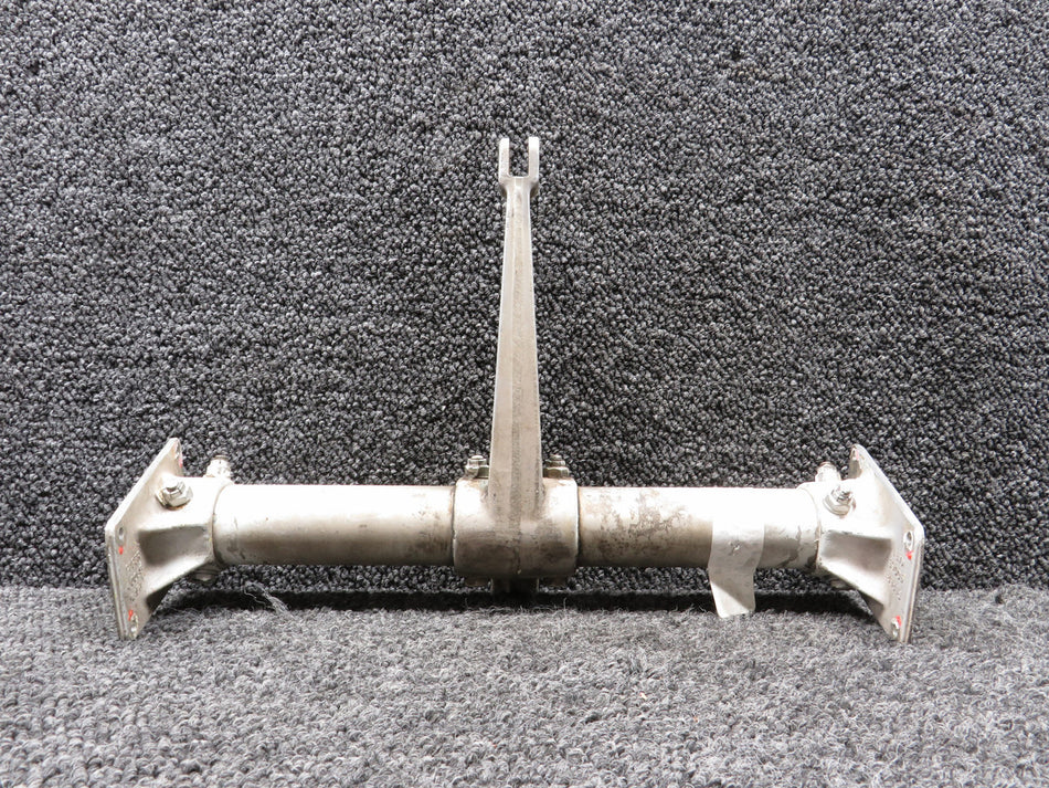 40070-005, 40006-000 Piper PA31-325 Elevator Torque Tube & Horn Assembly
