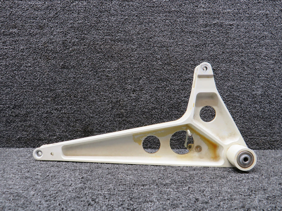 6565039-2 Cessna 560XL Citation XLS+ Outboard Flap Bellcrank Assembly RH